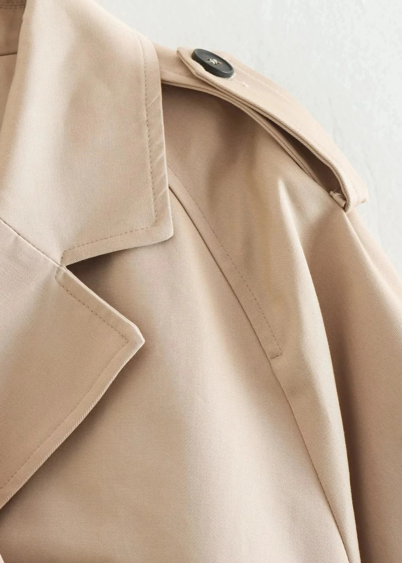 Belted trench coat – Sand beige